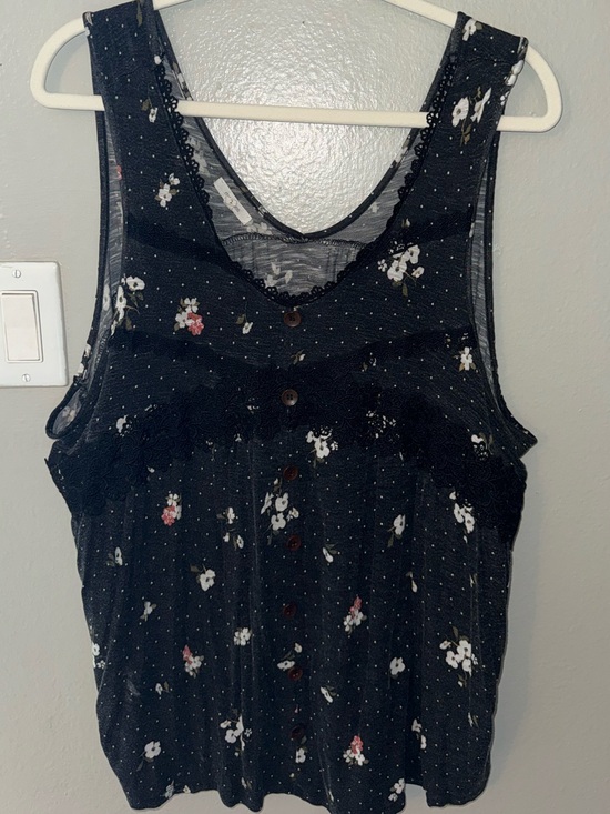 Maurices Tops - 2X Black Floral Button-Front Tank with Lace detailing